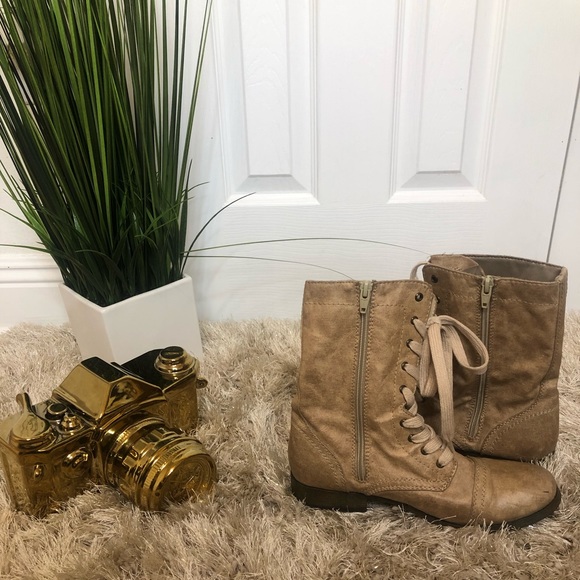 🥾Boots 🥾 - Picture 4 of 4